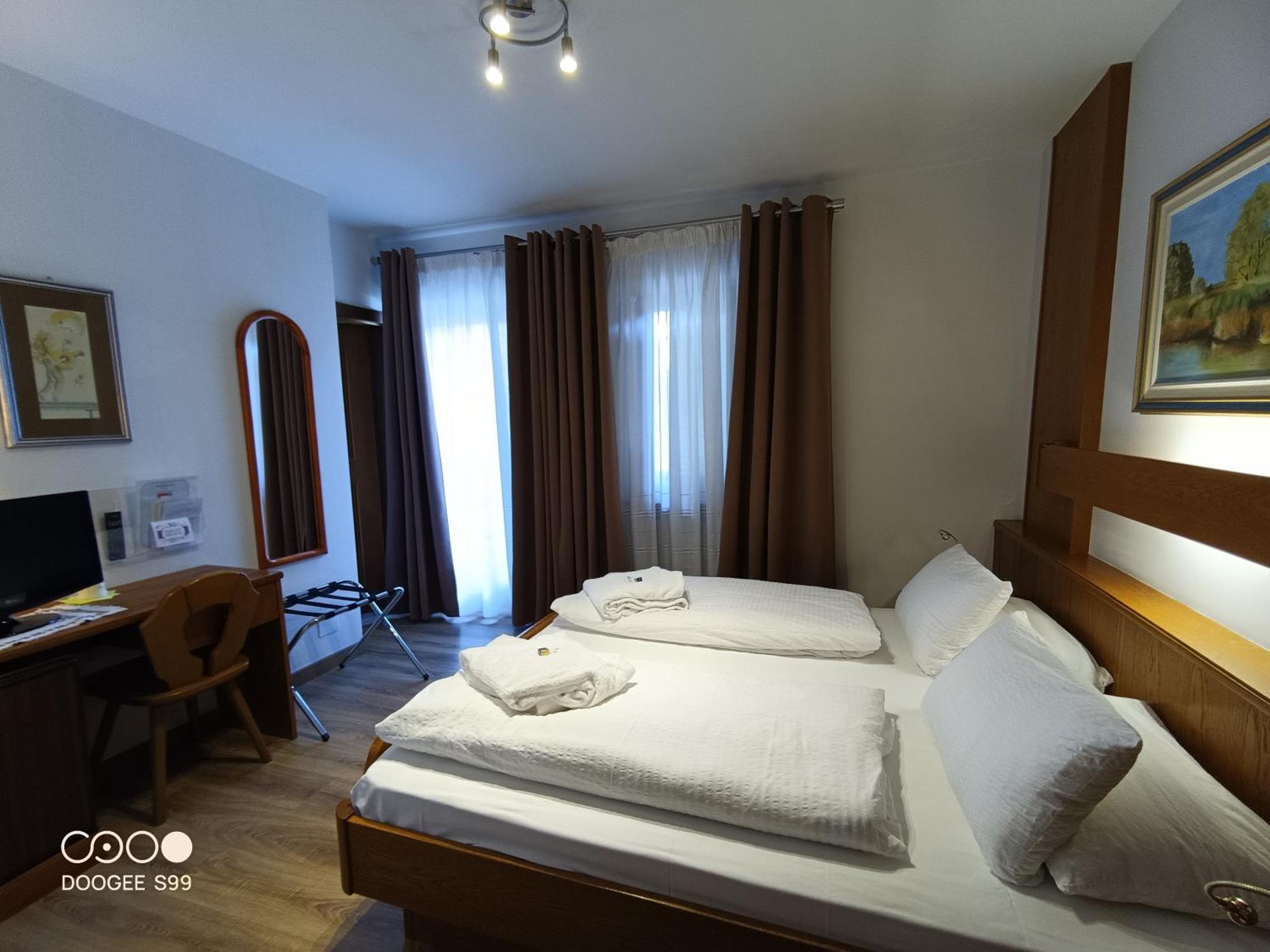 Park Hotel Arnica فالكادي المظهر الخارجي الصورة