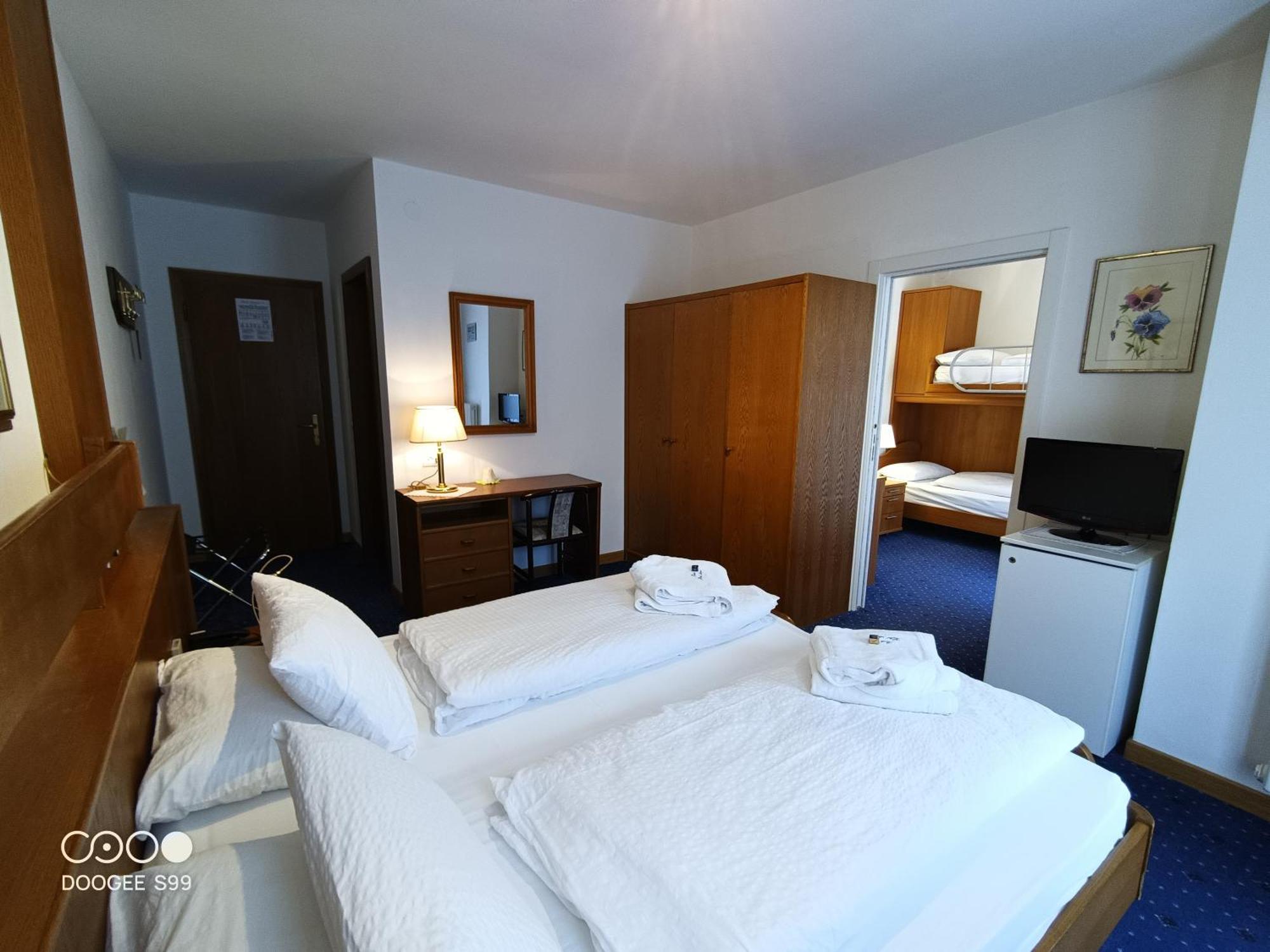 Park Hotel Arnica فالكادي المظهر الخارجي الصورة